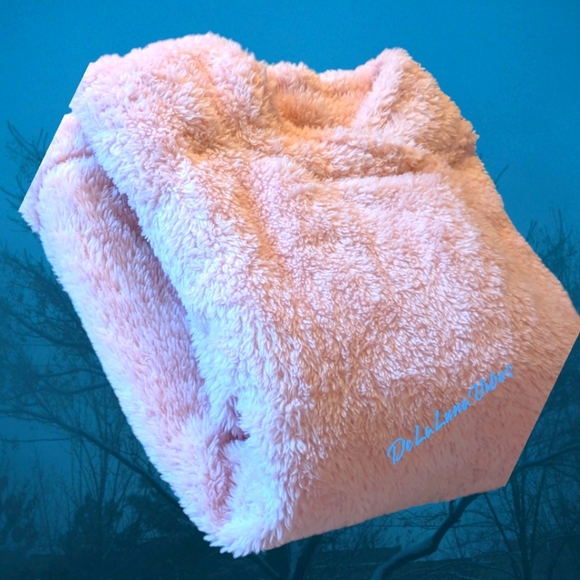 Jane & Bleecker Faux Pink Fur Pullover in Like New Condition Size Large. Comfort - Picture 1 of 8